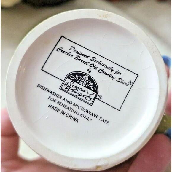 Cups and Saucers Set of 4 Cracker Barrel Susan Winget Apple Orchard - Picture 4 of 10